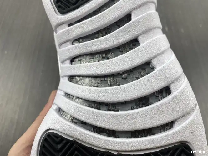 Air WMNS 12 AO6068-004 Jordan Royal Hyper 0422